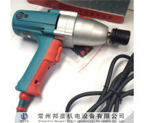 虎嘯健身器材 力量與品質的完美結合